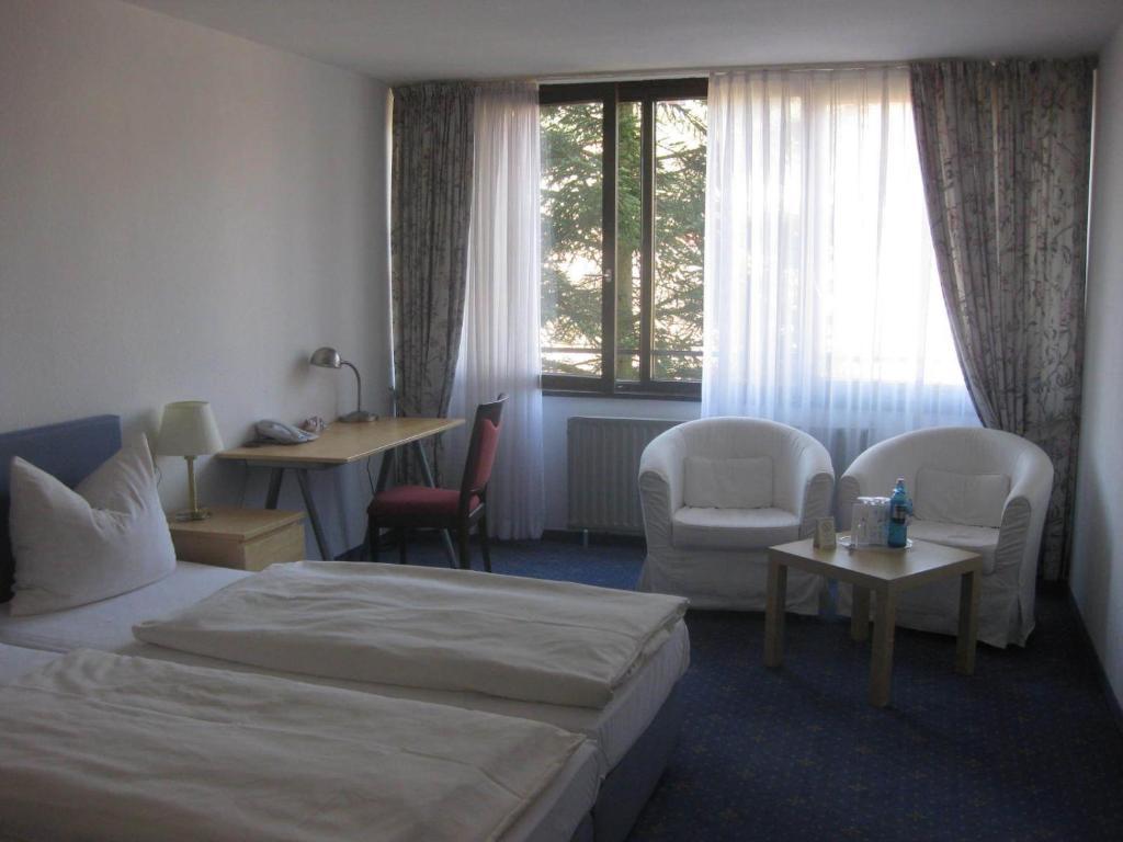 Hak Hotel Am Klostersee Зинделфинген Стая снимка