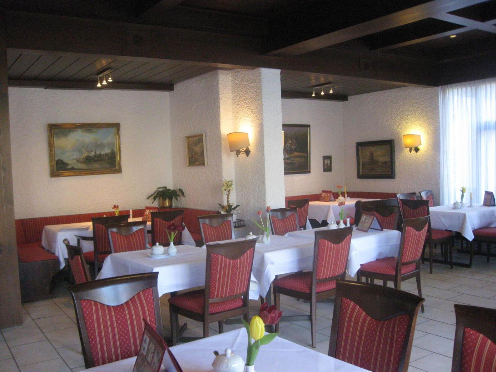 Hak Hotel Am Klostersee Зинделфинген Екстериор снимка