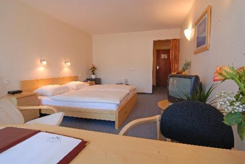 Hak Hotel Am Klostersee Зинделфинген Екстериор снимка